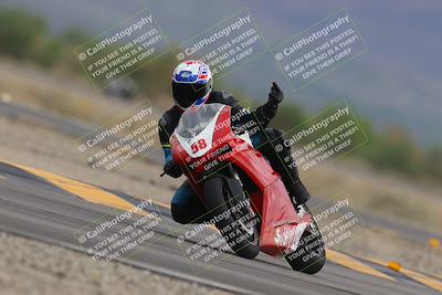 media/Sep-10-2023-SoCal Trackdays (Sun) [[6b4faecef6]]/Turn 14 (820am)/